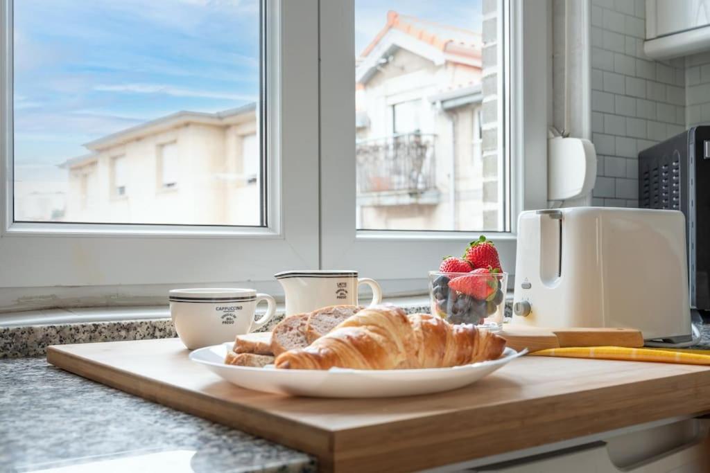 Centrico Y Comodo Apartamento Con Parking Privado Santander Eksteriør billede